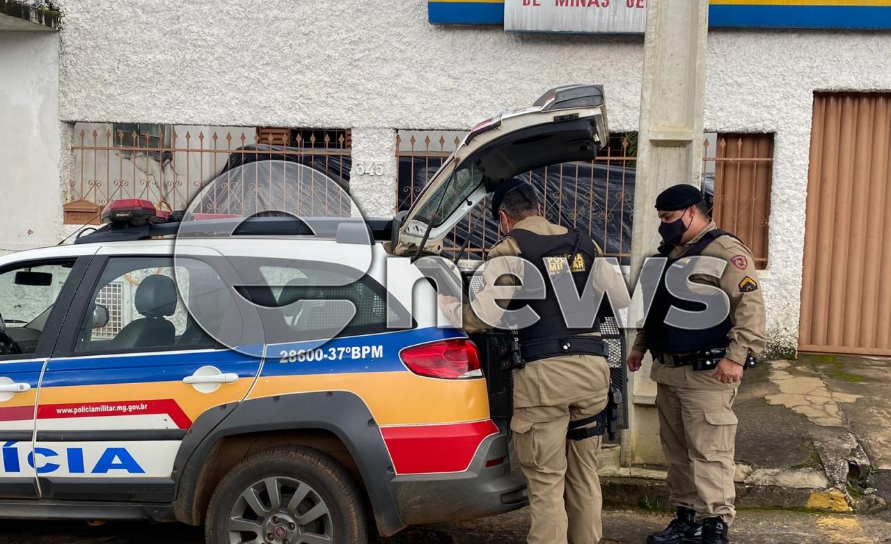 Suspeito de furtar celular é preso pela Polícia Militar, em Campos Altos