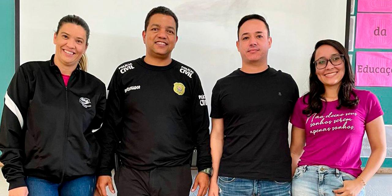 Investigador da PC de Campos Altos, Vasco Pierre, ministra palestra sobre combate ao uso de drogas, em Santa Rosa da Serra