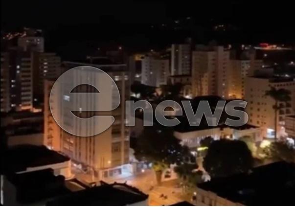 Terror em Itajubá: tiroteio fere 4 PMs e morador. Suspeito é preso