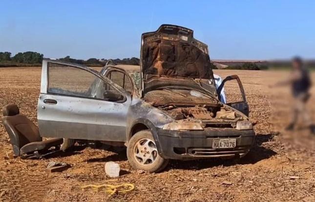 Acidente na LMG-827 deixa morto e ferido após carro capotar, próximo a Bambuí