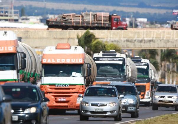 Auxílio: caminhoneiros receberão 2 parcelas de R$ 1 mil em 9 de agosto