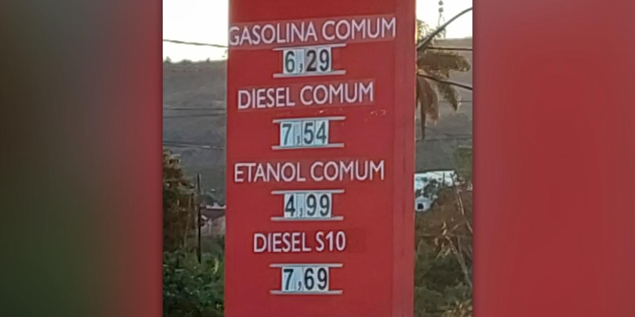 Gasolina apresenta queda de mais de R$1 real após reajuste, em Campos Altos