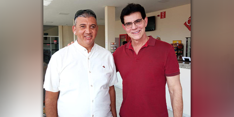 Reitor do Santuário, Padre Adelson, se encontra com Padre Manzotti