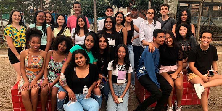 Idealizado por voluntários, projeto “Jovens Solidários” promove ações sociais em Campos Altos