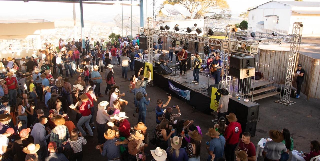 Muar, Viola & Fogo em Campos Altos confirmado; evento terá Delmir & Delmon e Bruno César & Luciano