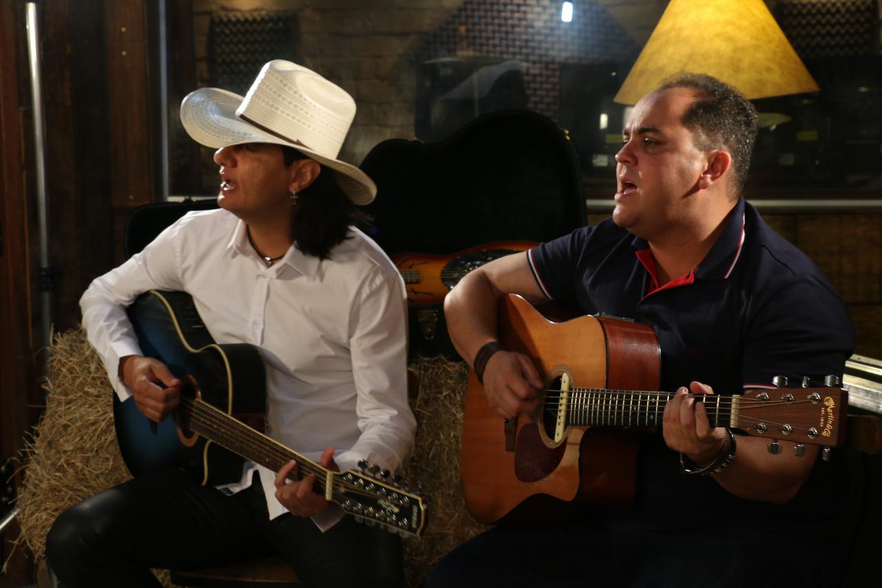 Emílio & Eduardo assinam com escritório de produções artísticas de atuação nacional