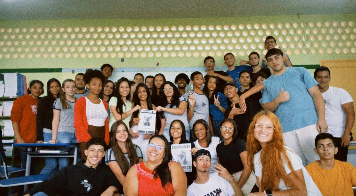 Estudantes de Campos Altos alcançam mais de 2 milhões de visualizações na internet com convite para professora