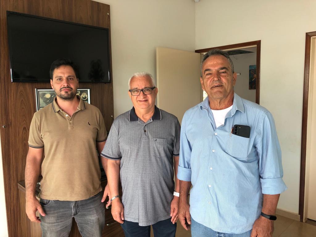 Presidente do ‘Cecafé’ visita Campos Altos e empresas cafeeiras do município