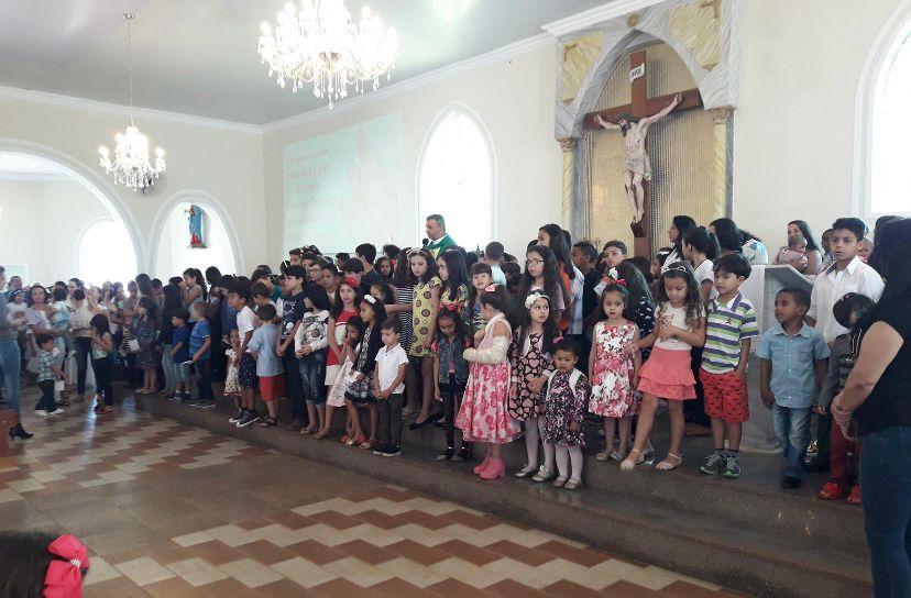 Semana Santa: segunda-feira é marcada por Celebração Eucarística com as crianças em Campos Altos