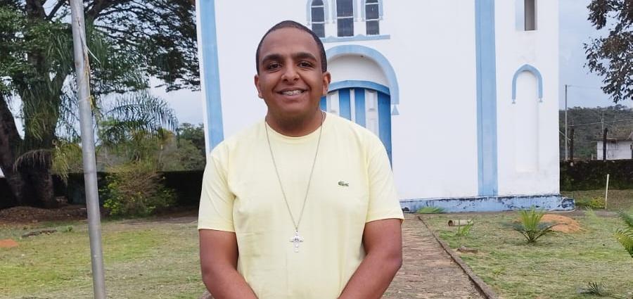Seminarista campos-altense é designado para comunidade em São Roque de Minas para celebrações da Semana Santa