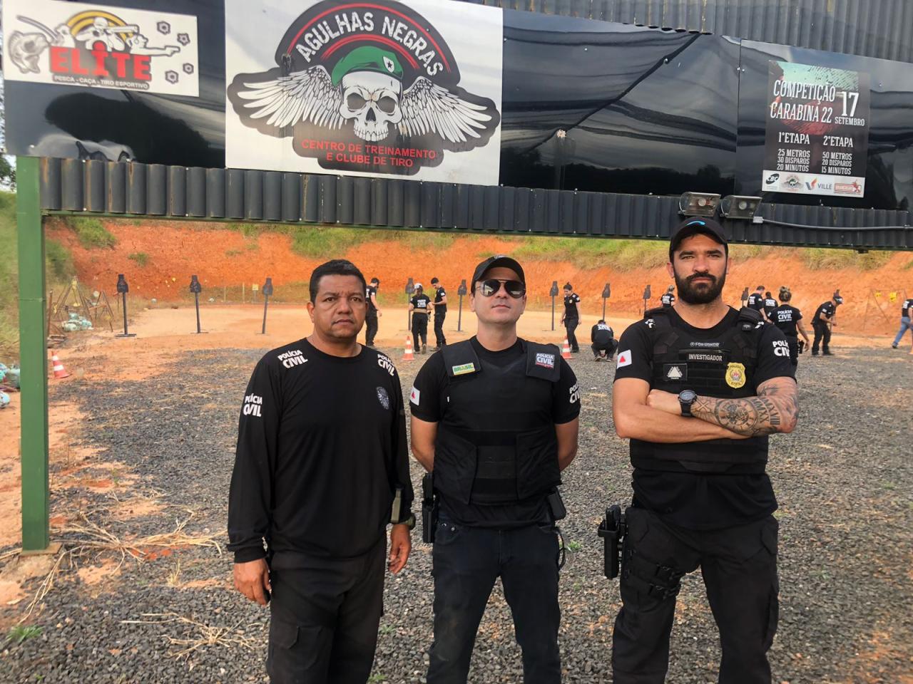 Delegado e investigadores da Polícia Civil de Campos Altos participam de treinamento em Perdizes