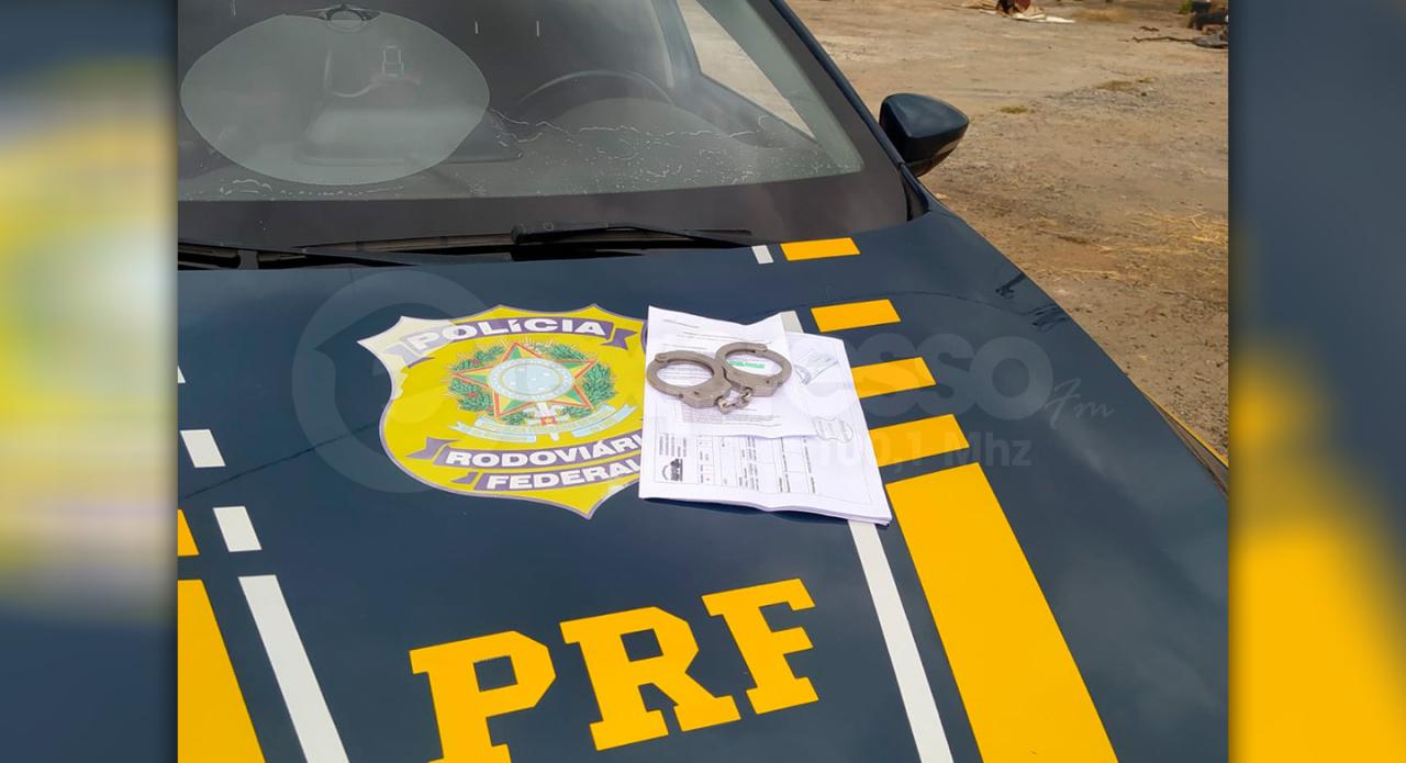Homem de 64 anos é preso pela PRF com mandado de prisão em aberto na BR-262