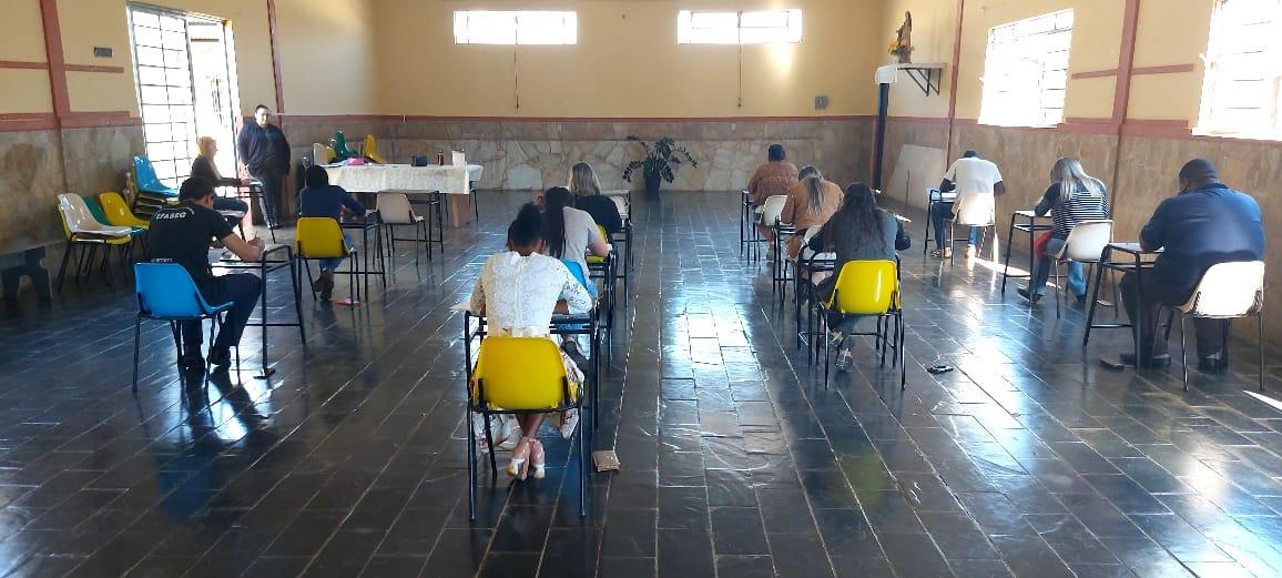 Candidatos ao cargo de Conselheiro Tutelar participam de prova sobre o Estatuto da Criança e do Adolescente em Campos Altos