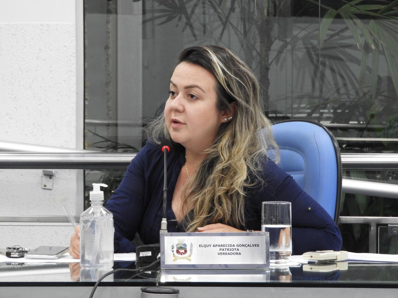 Vereadora propõe programa de exames oftalmológicos gratuitos na Rede Municipal de Ensino