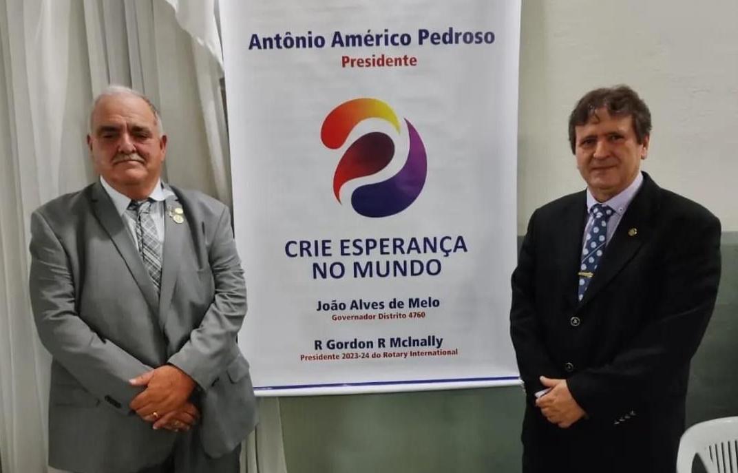 Antônio Américo Pedroso é empossado como novo presidente do Rotary Club de Campos Altos