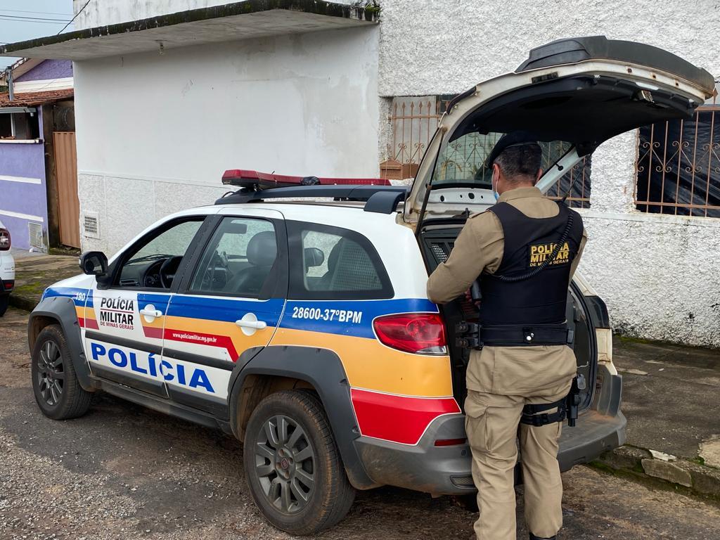 Foragido da Justiça de 60 anos é preso pela PM em Campos Altos após abordagem policial