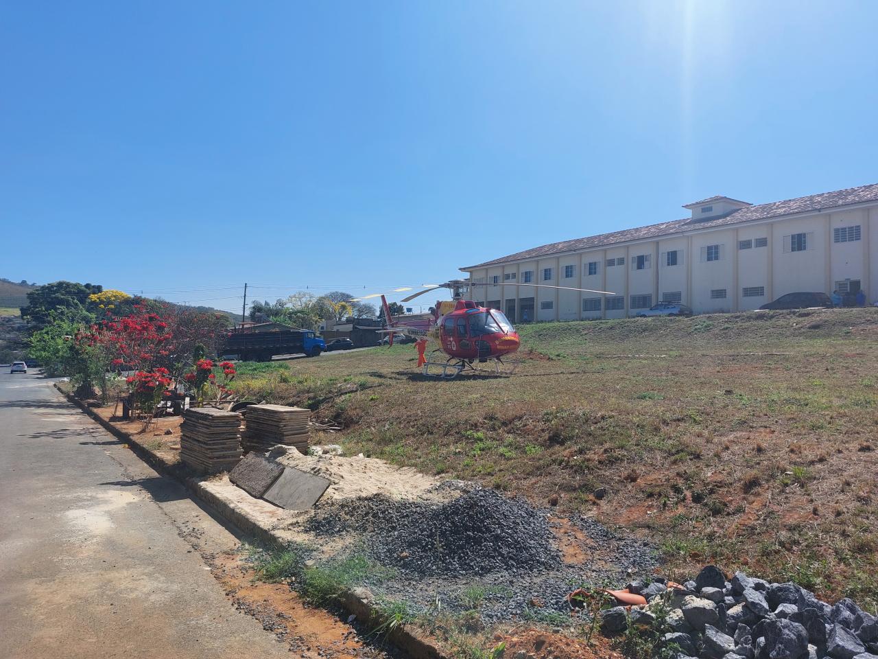 De Campos Altos para Araguari: paciente de 77 anos será transferido de helicóptero para unidade médica