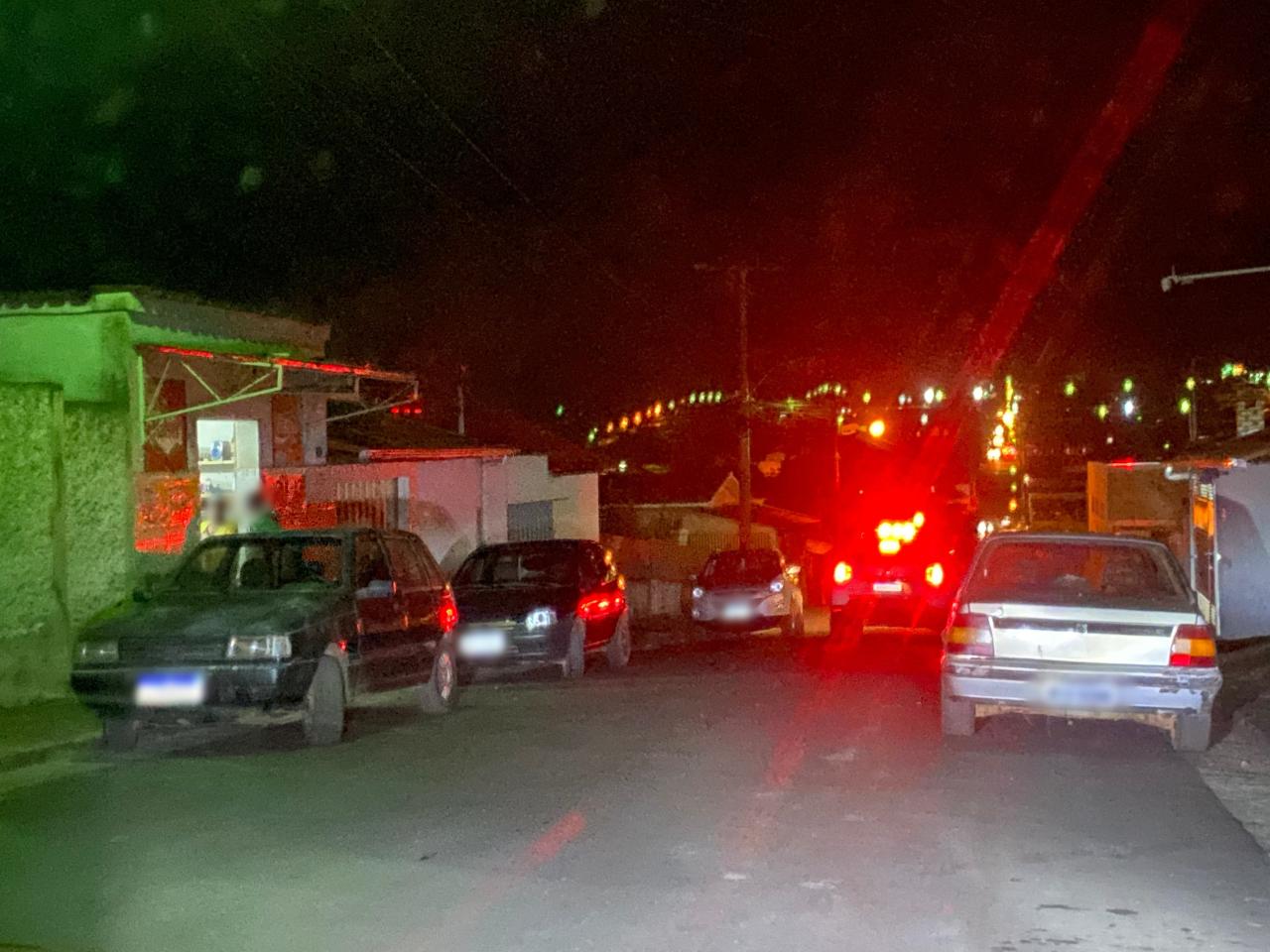 Bar é assaltado por homem armado, em Campos Altos; polícia procura por criminoso