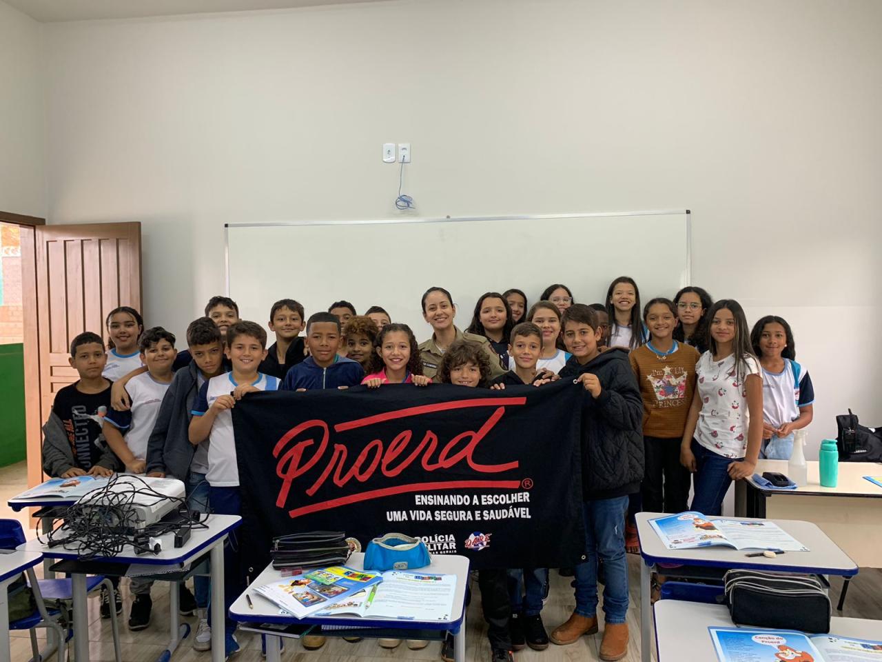 PROERD: projeto da Polícia Militar promove educação e prevenção em escolas de Campos Altos