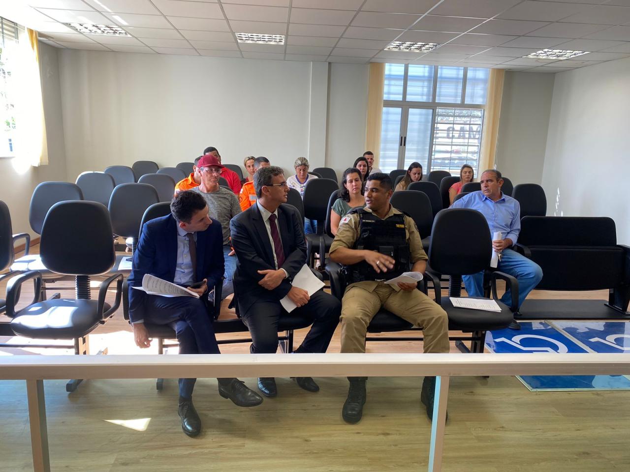 Prefeito de Campos Altos e autoridades locais garantem carnaval seguro em reunião estratégica