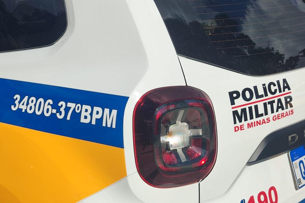 Polícia Militar apreende adolescente de 16 anos com drogas em Campos Altos