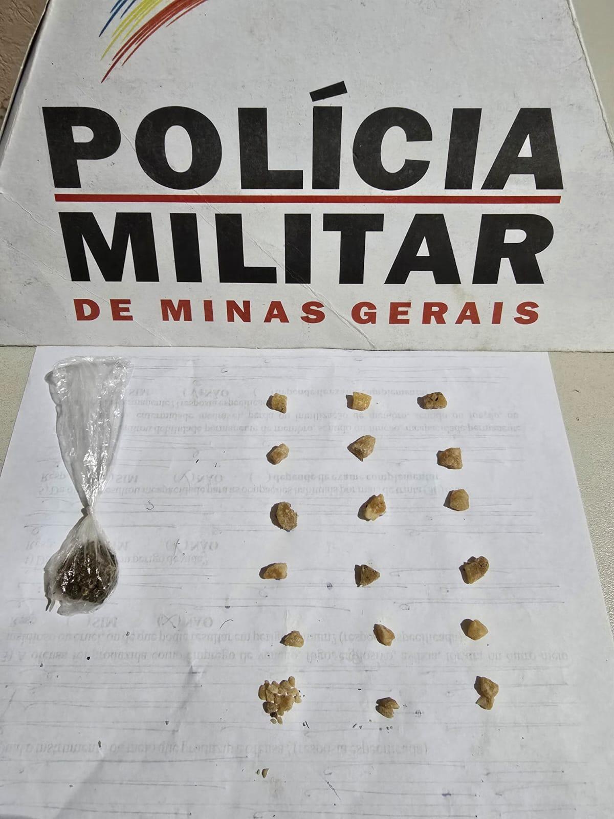 Adolescente é apreendido com drogas na boca em Campos Altos MG