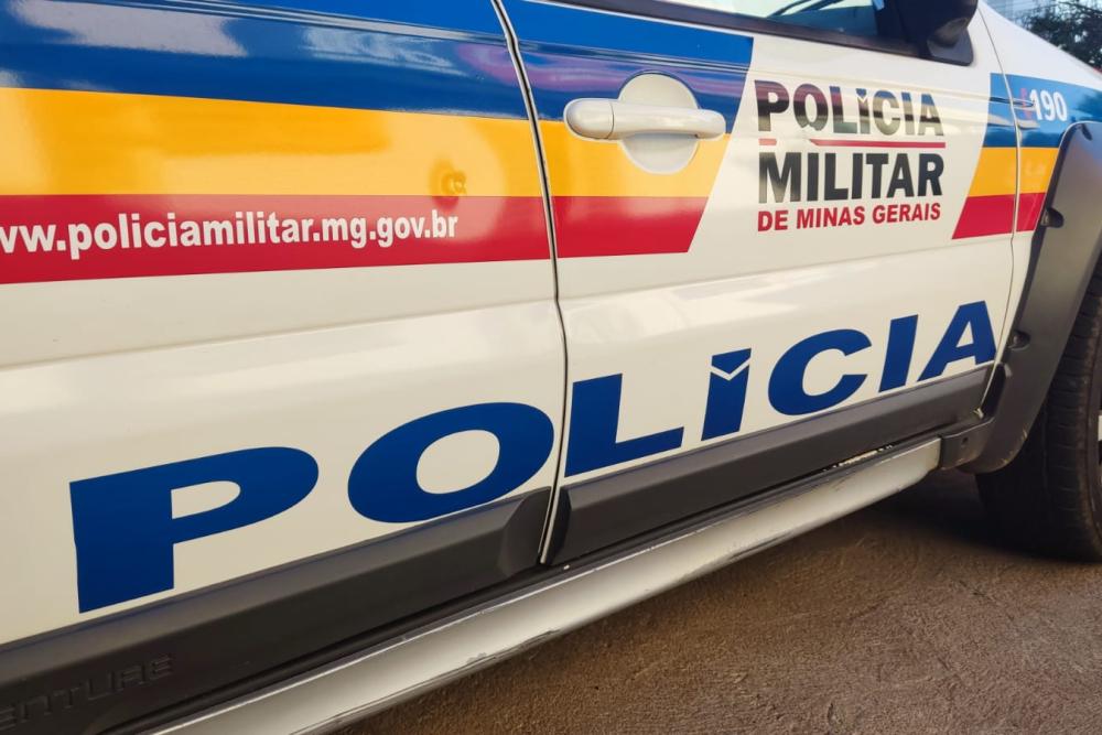 Homens arrombam casa e furtam fiação elétrica na rua Pau Brasil, no bairro Pep 12, em Araxá