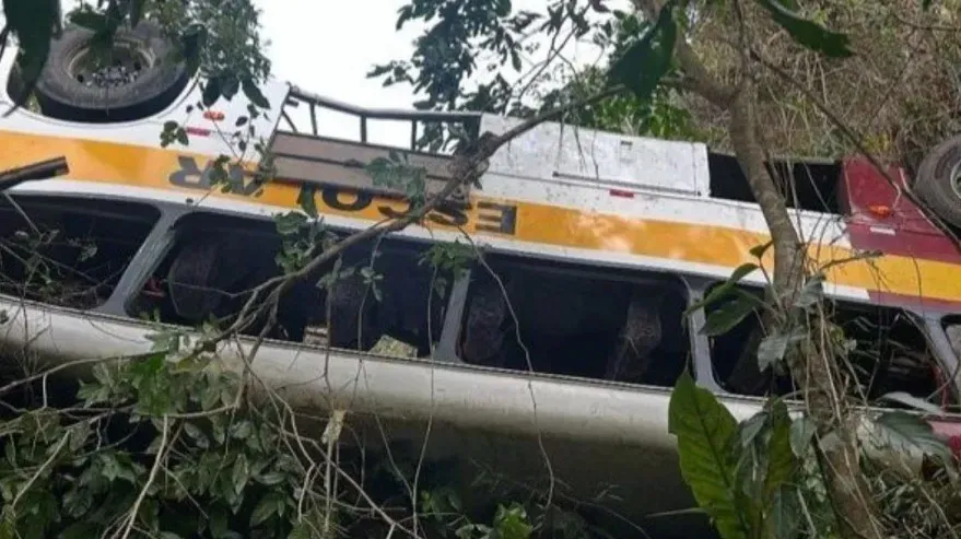 Acidente de ônibus em Alagoas matou ao menos 18 pessoas