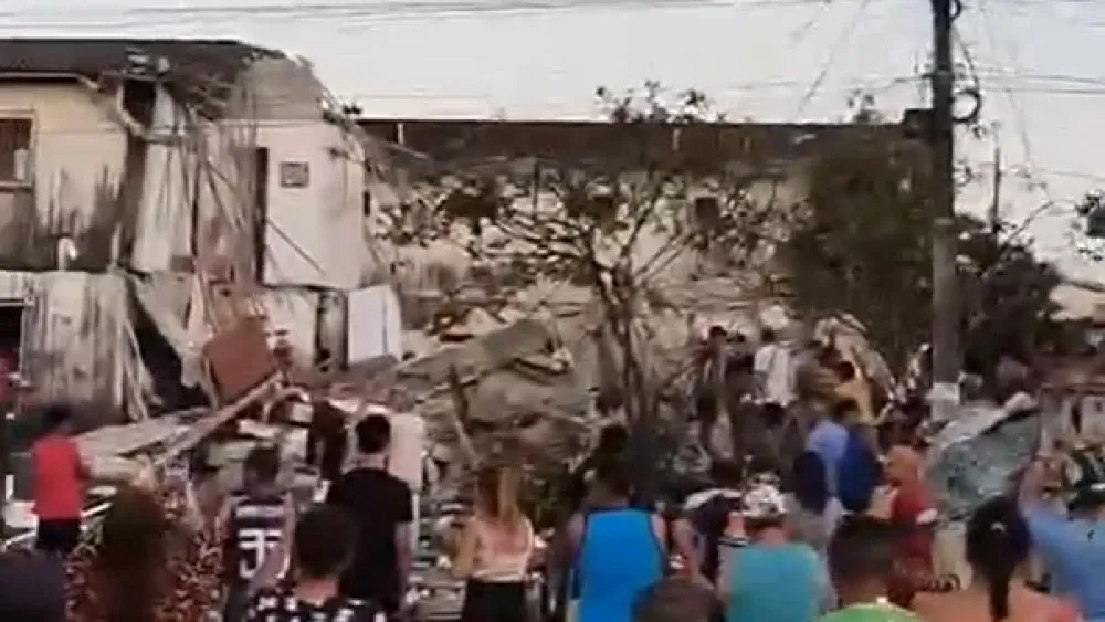 Explosão causa desabamento de prédio em Maceió; há mortos e feridos