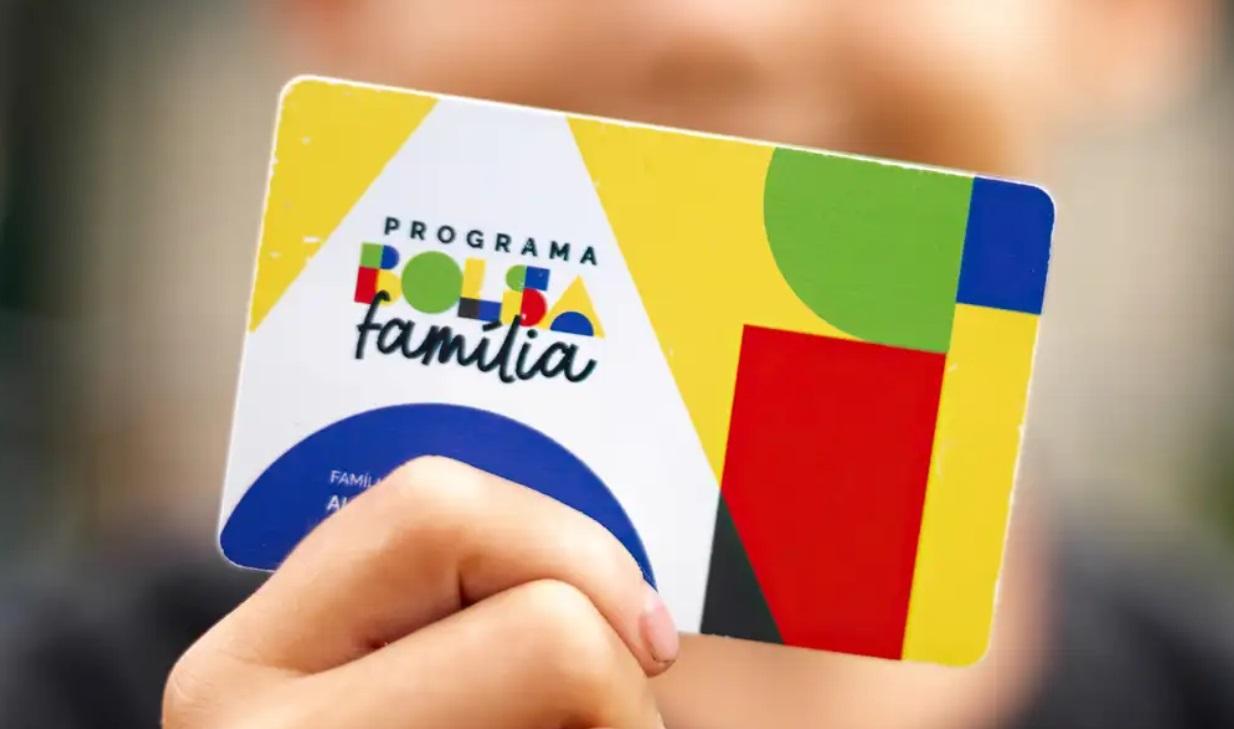 Governo desmente Fake News sobre pagamento de parcela de janeiro, junto com a de dezembro do Bolsa Família