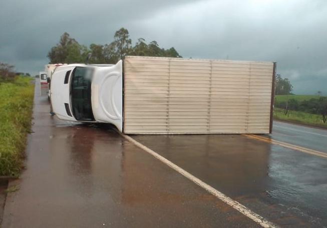 Tarde de domingo(15) tem dois acidentes registrados na BR-262 em Campos Altos