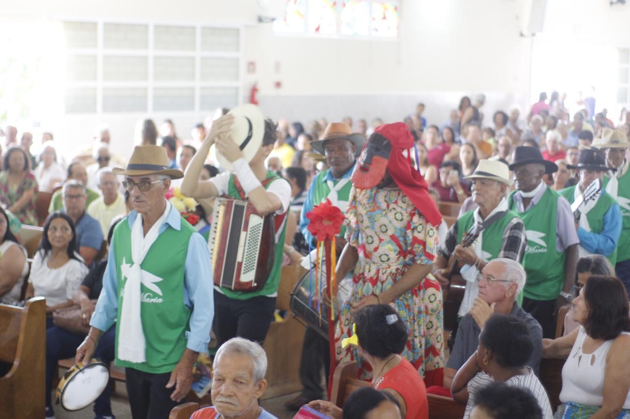 41° Encontro de Folia de Reis no Santuário de Campos Altos MG