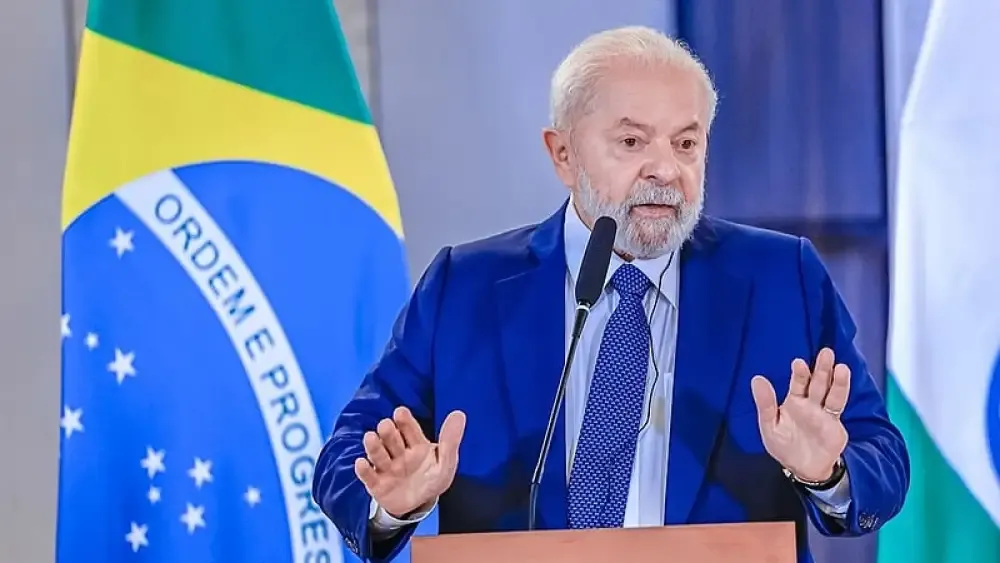 Lula se reúne com Silveira e presidente da Petrobras para discutir aumento dos combustíveis