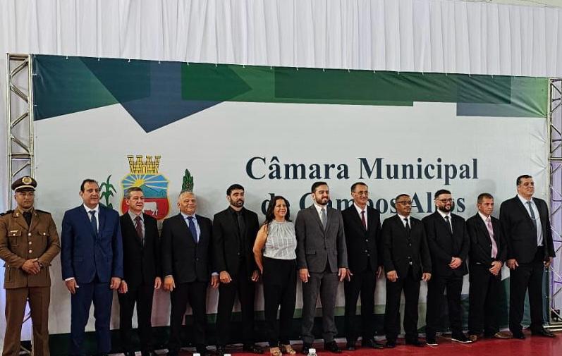 No primeiro dia de 2025, prefeito,vice e vereadores foram empossados em Campos Altos