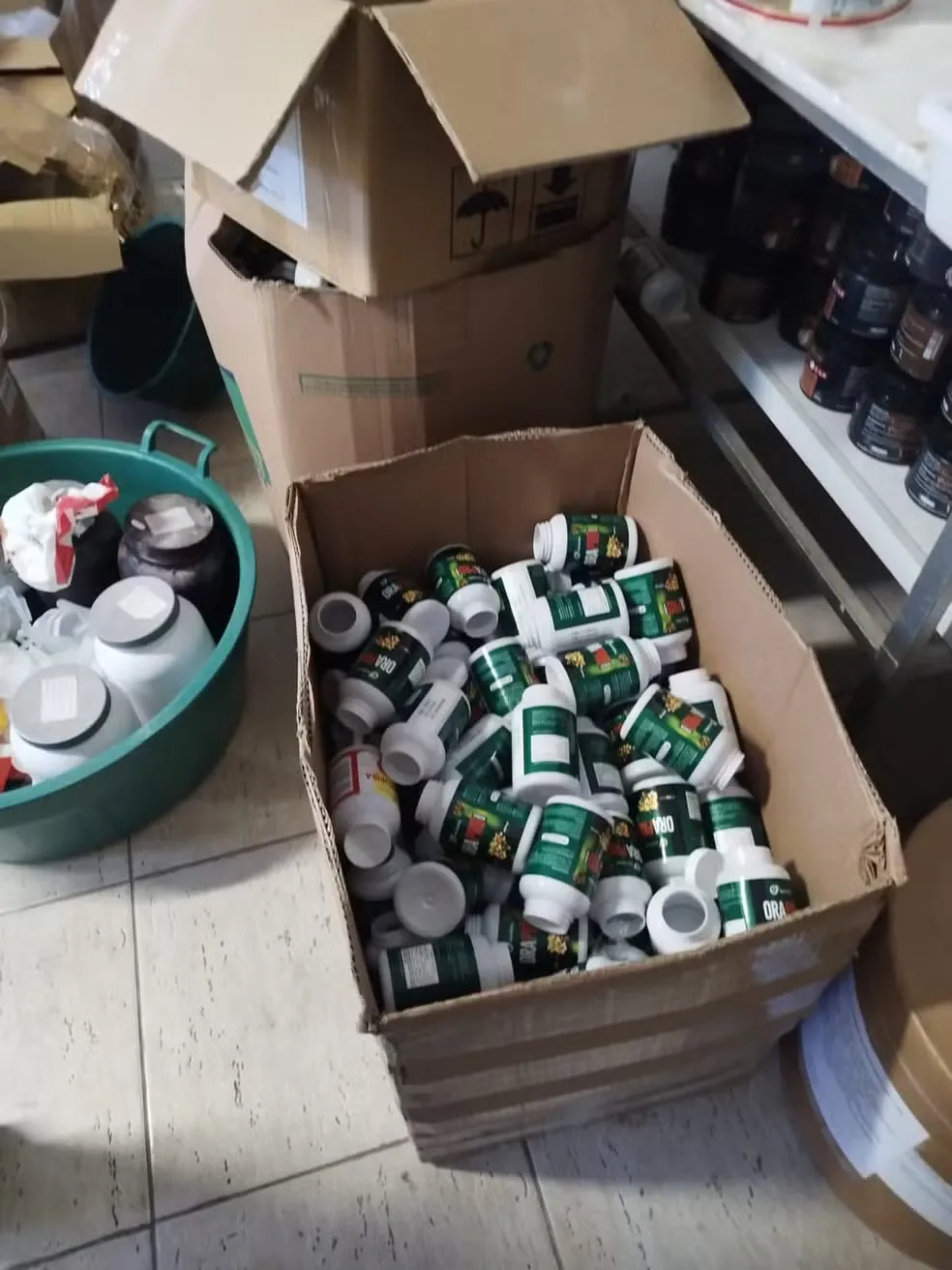 Fábrica clandestina de suplementos fechada em MG prometia qualidade e preços imbatíveis para os clientes