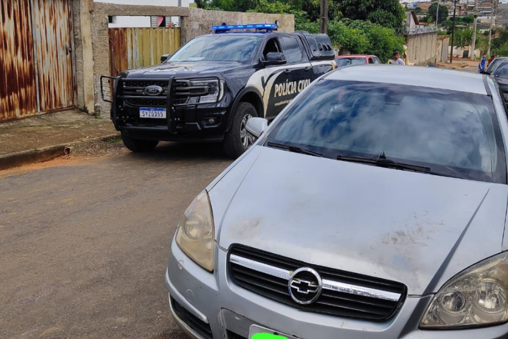 Polícia Civil de Campos Altos recupera dois veículos e prende motorista embriagado