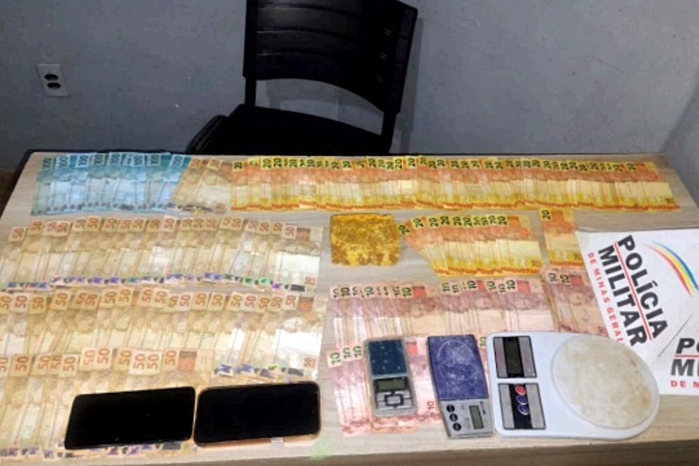 Foragido da Justiça é preso em Araxá com drogas, celulares e R$ 4,8 mil