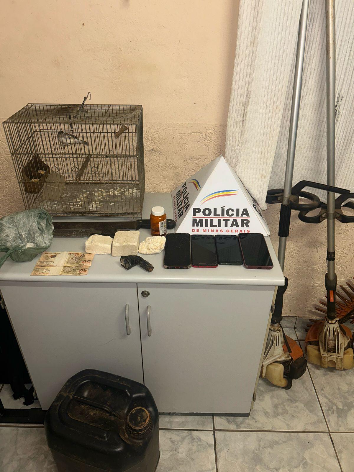 Polícia Militar  desmantela ponto de tráfico em Campos Altos