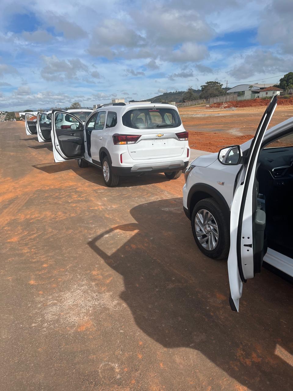 Campos Altos recebe quatro novos veículos para reforçar serviços público