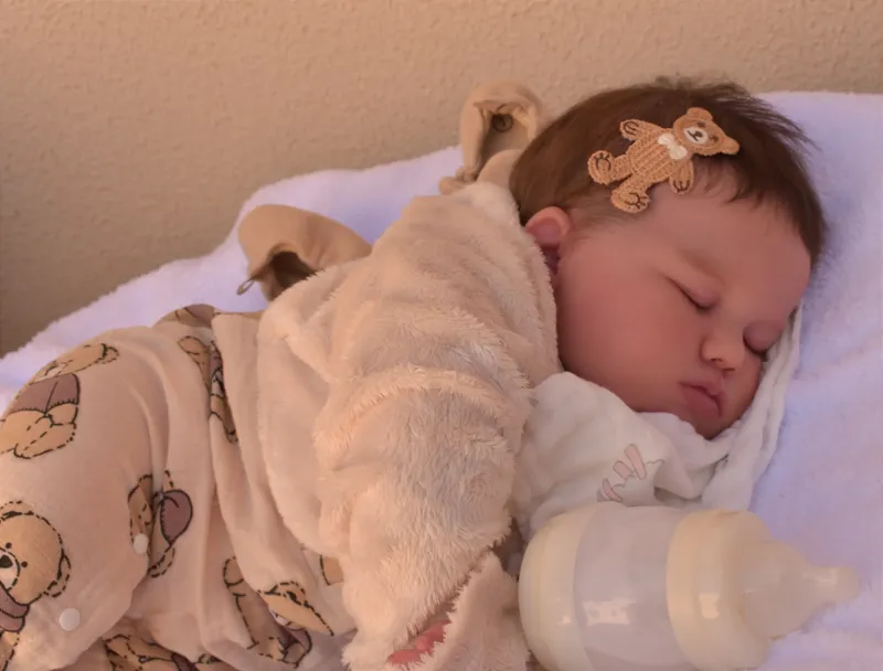 Projeto quer multar em R$ 30 mil quem furar fila com bebê reborn