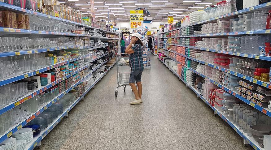 Comércio terá novas regras para funcionamento em feriados a partir de julho